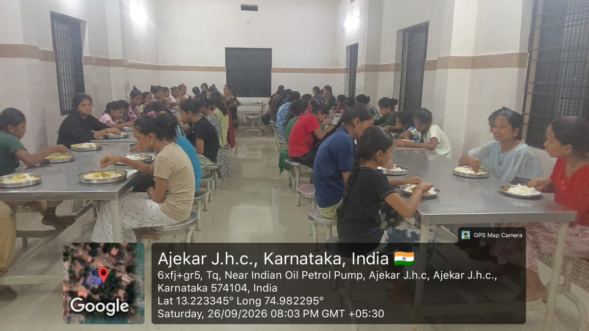 premetricglhst's tweet photo. #SocialAudit_SWDmeals #Socialwelfare_karnataka dinner 26/9/26 premetric girls hostel karkala https://t.co/Ayg2lwaRNn