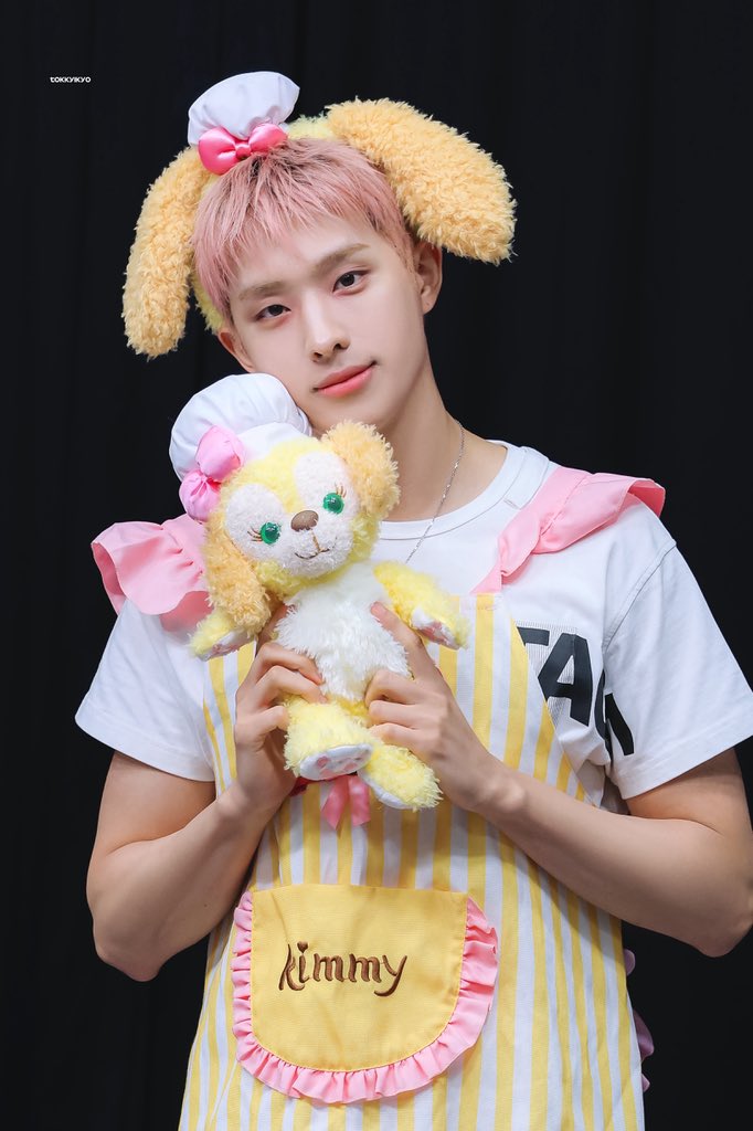 yikyo2720's tweet photo. 🍰🥳

#오늘은_기호가_다_접수하는날
#Its_keeho_month
#keeho #기호 #p1harmony #피원하모니 https://t.co/OcP1QfEYRk