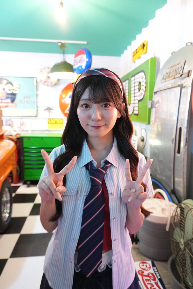 murayama_yuuka's tweet photo. 美月お誕生日おめでとう🎉
一緒に居ると落ち着く存在！
自然と笑顔になれる存在！

これからもいっぱいお出かけしようね🚲✨️
素敵な一年になりますように！💭♡

2枚目は私の携帯で自撮りしてた美月
3枚目は写真の確認で場所に立ってくれてる美月
#大信田美月生誕祭2026 https://t.co/s7wGraftVb