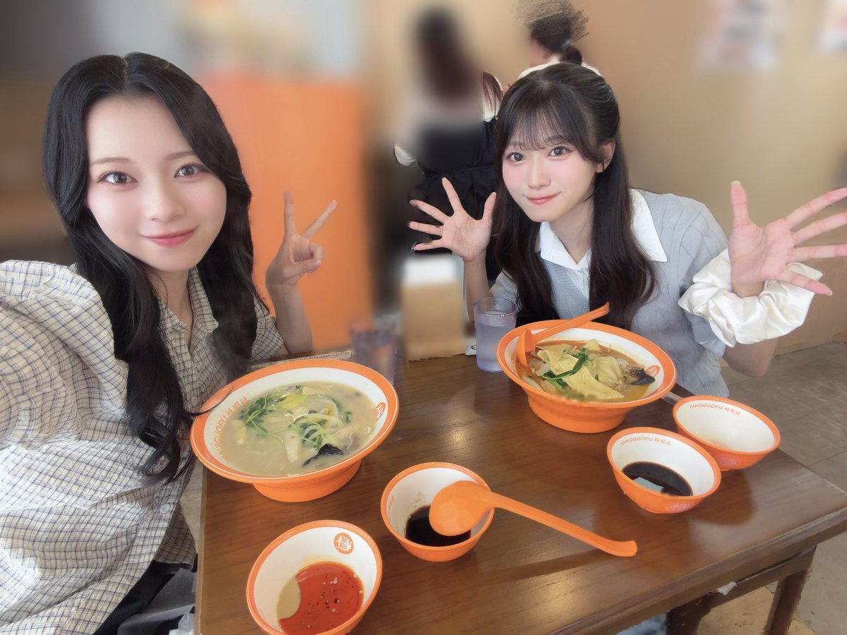 murayama_yuuka's tweet photo. 美月お誕生日おめでとう🎉
一緒に居ると落ち着く存在！
自然と笑顔になれる存在！

これからもいっぱいお出かけしようね🚲✨️
素敵な一年になりますように！💭♡

2枚目は私の携帯で自撮りしてた美月
3枚目は写真の確認で場所に立ってくれてる美月
#大信田美月生誕祭2026 https://t.co/s7wGraftVb