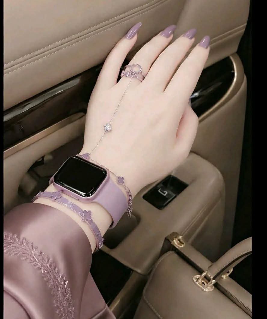 w4md7's tweet photo. 💜عنيده ولكنها الأرق💜
💜..مستبده ولكنها الأجمل٠💜
💜متمردة ولكنها اكثرهن حناناً 💜💖
#مساء_الخير_والسعادة_للجميع https://t.co/F5Ha4WAvdi
