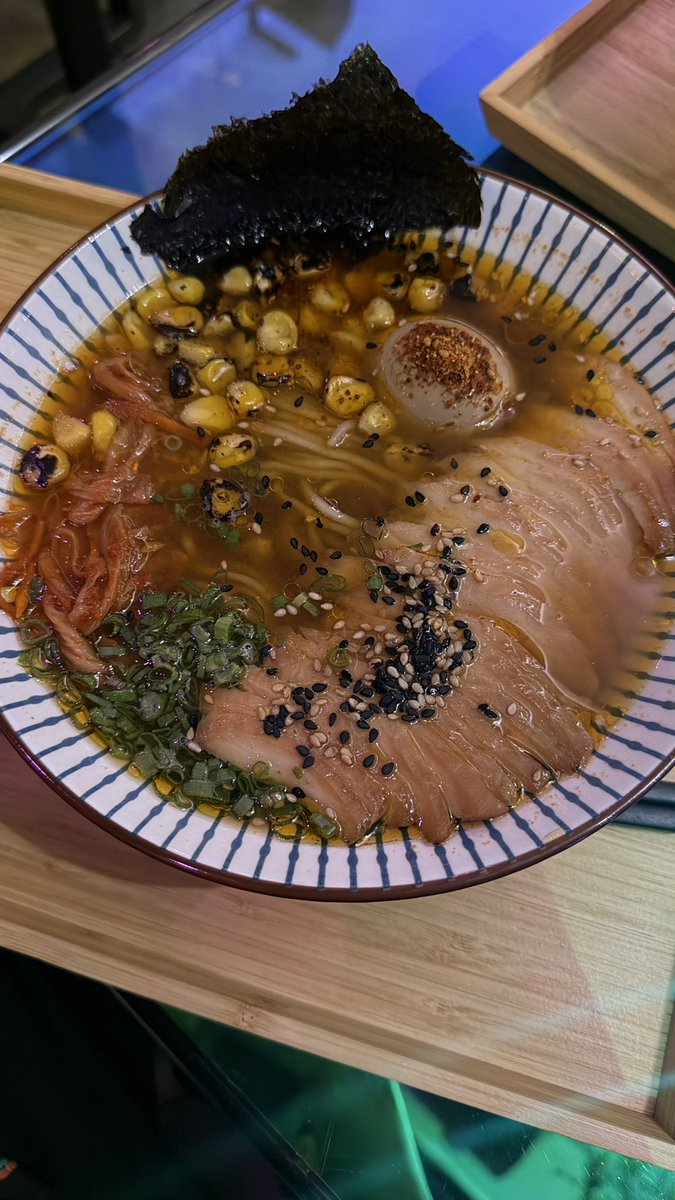 nanu_milana's tweet photo. #spot9 this weekend
Had an absolute ramen at 📍 NEON MARKET, Indiranagar
Perfect egg with a well balanced broth
tiramisu mochi is a must try
bit expensive place
but definitely worth a visit https://t.co/ZU7VJO3iEB