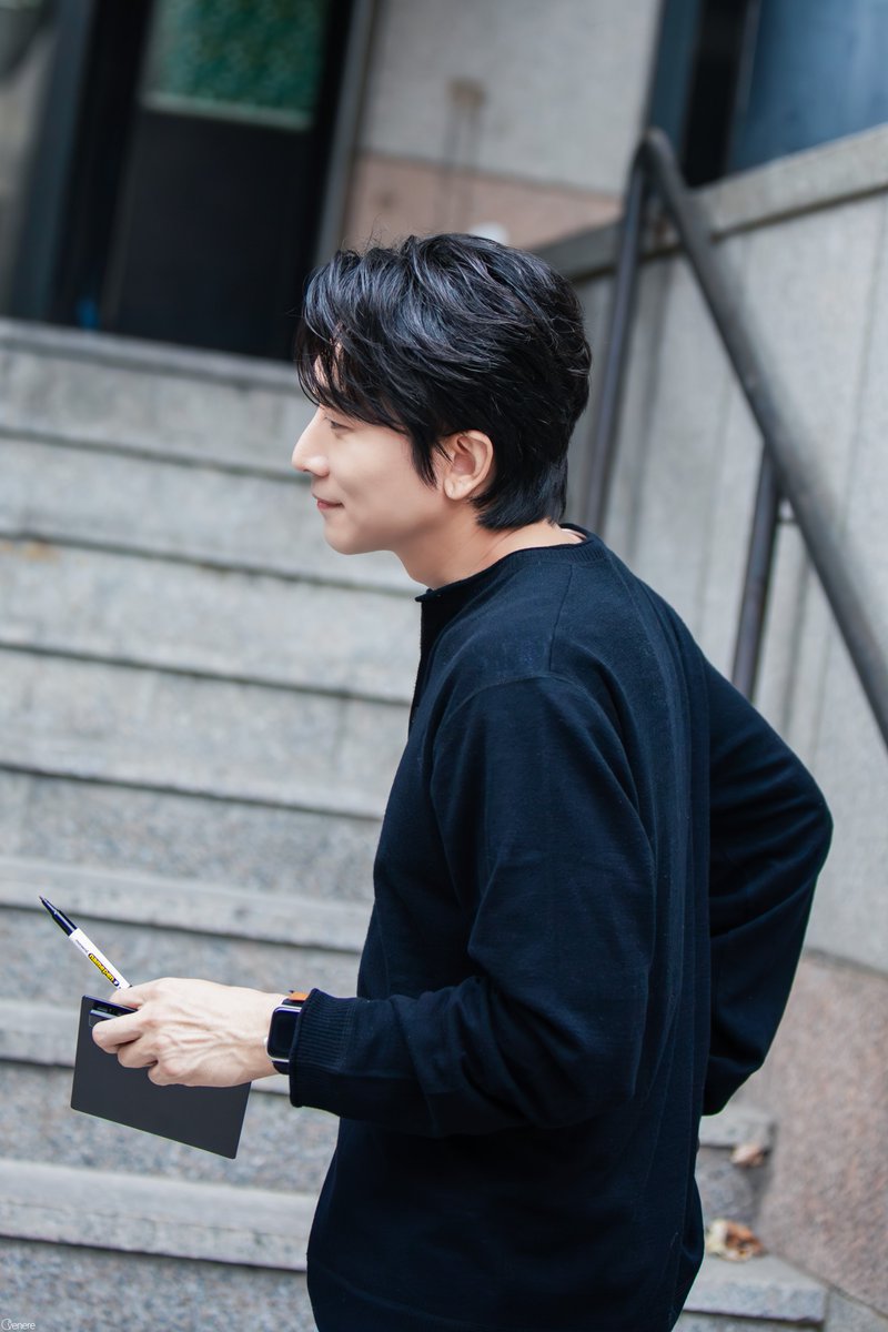 celeste_venere's tweet photo. 260924 <죽음에 관하여> 퇴근길

#성태준 https://t.co/NTTNh2sP2p