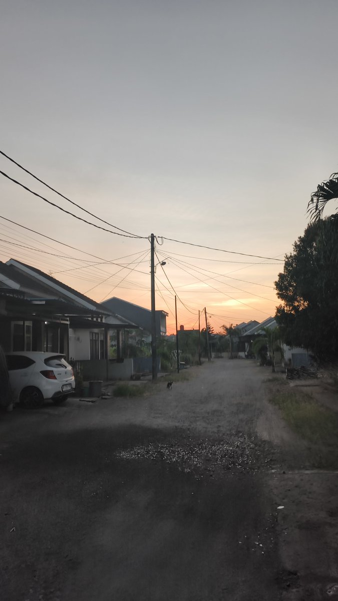 NevanK_'s tweet photo. when ya hujan udh kering kali ni https://t.co/cBgJAe2abL