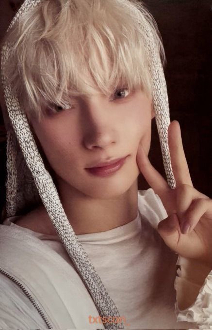 hyukaistar's tweet photo. QUERO PARABÉNS PORQUE DEPOIS DE 6 TENTATIVAS EU CONSEGUI ESSE PHOTOCARD DO KAI mãe tenha orgulho de mim imediatamente https://t.co/0v6lXi2N3w