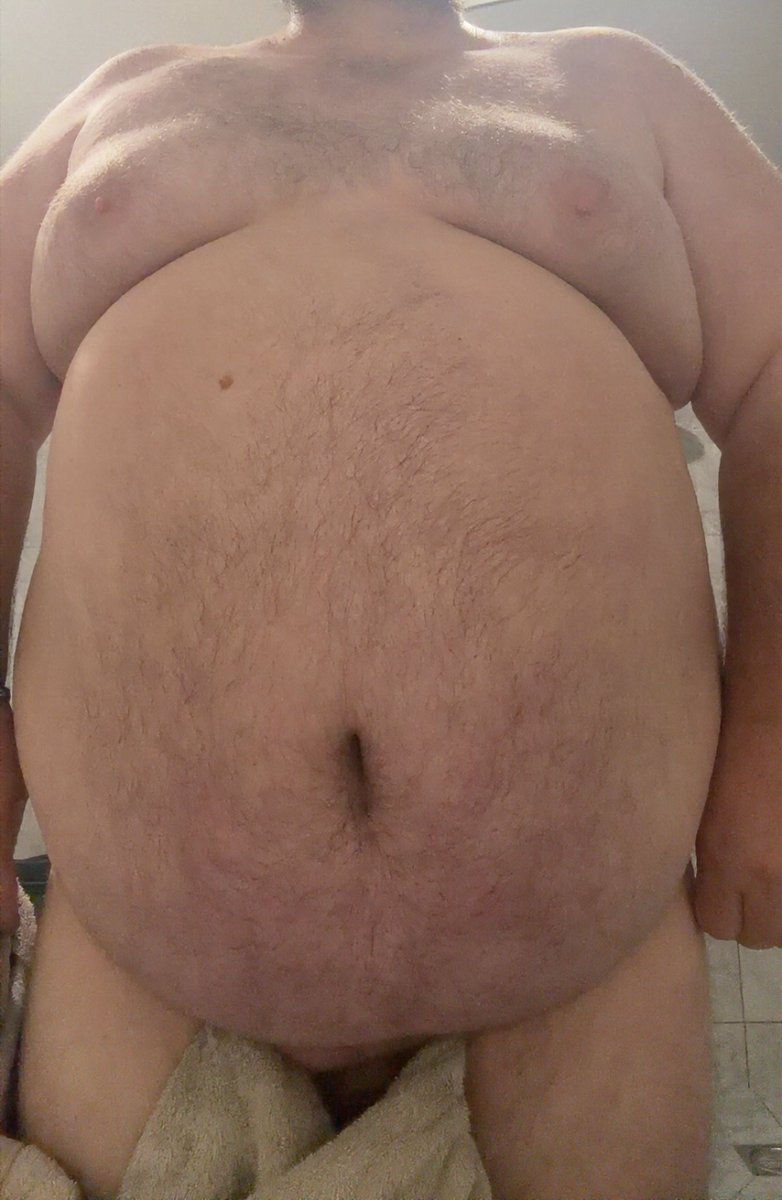 29irishman's tweet photo. I really want cuddles https://t.co/pCRKDKzatO