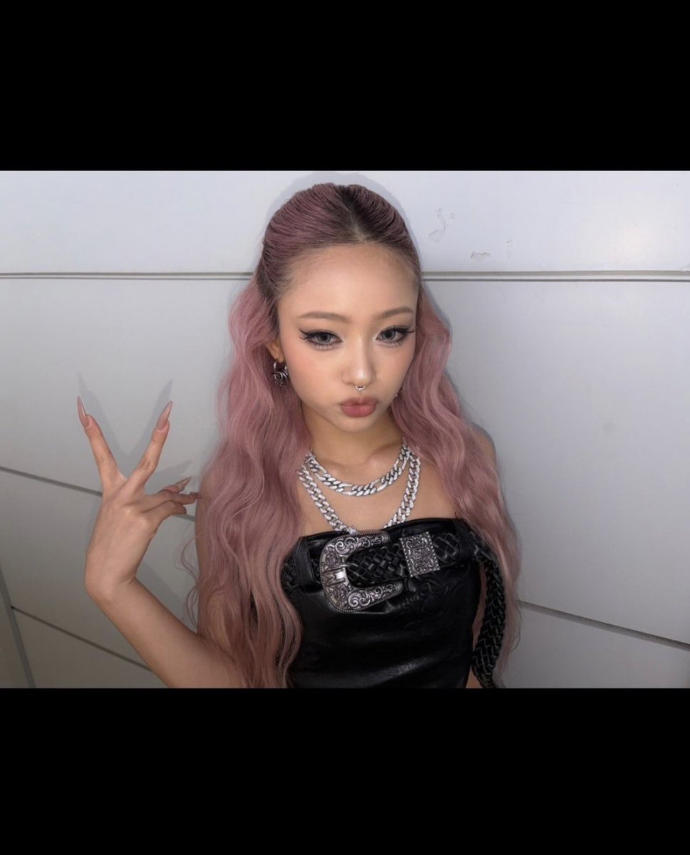 3n_soo2's tweet photo. 胸にズッキュン食らったのでトプ画これにします😹♡把握お願いします🎶 https://t.co/7vB80e3tpd