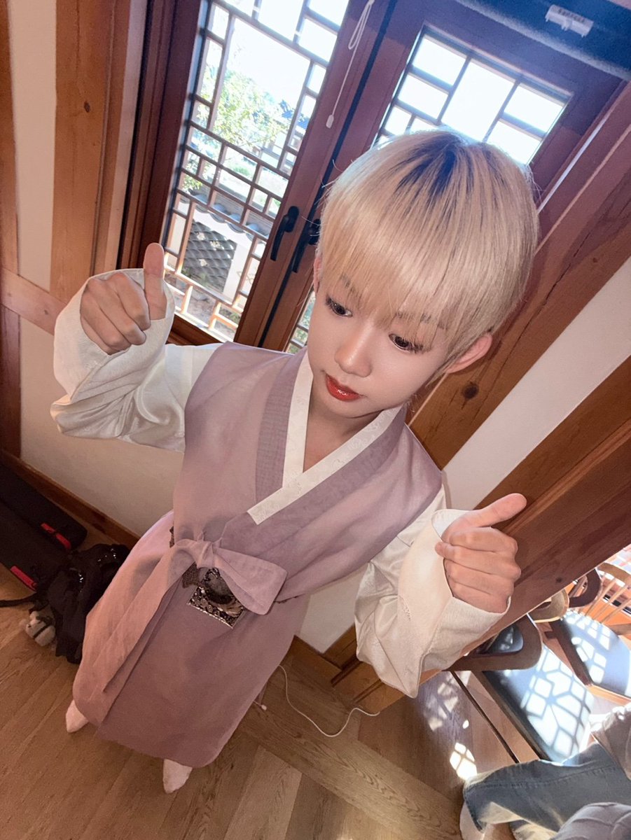 gussnsanto's tweet photo. 남은 연휴도 잘 보내고 있나용?? https://t.co/L4imm9MXSs