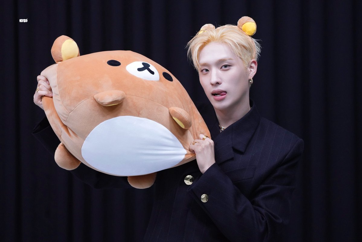 RY12299's tweet photo. #오늘은_기호가_다_접수하는날
#Its_keeho_month https://t.co/36ETvcJKCY