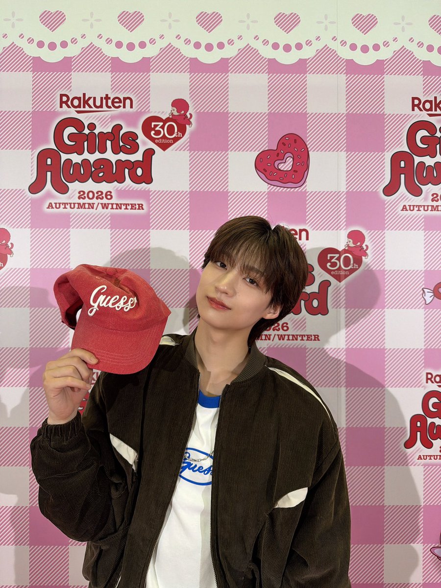 shigariku_mg's tweet photo. ／
Rakuten GirlsAward 2026 A/W🍰🍭
＼

久しぶりのランウェイでした
ハイド&amp;シークのステージにも突撃👊🏻
ありがとうございました！！

@GirlsAward 
#ガルアワ2026AW
#志賀李玖 https://t.co/zXEudGswt7