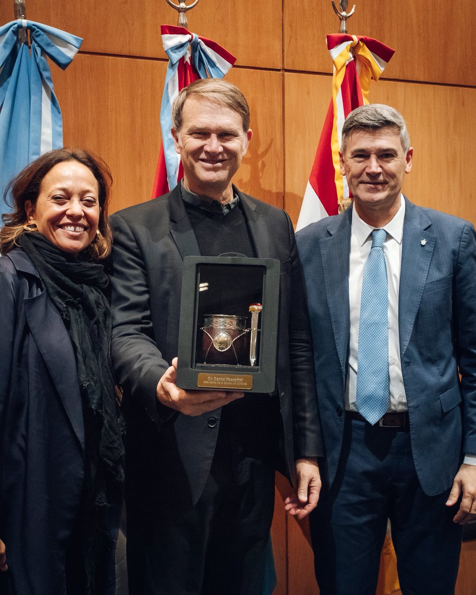 PasseriniOk's tweet photo. Fue un gusto reunirme con Andrés y Wendy Palau, junto a pastores referentes de nuestra ciudad.

Conversamos sobre el #FestivalPalau Córdoba 2026, que hoy reúne a miles de cordobeses en el Parque Sarmiento, en un encuentro familiar, musical y abierto a toda la comunidad.

Nuestra ciudad recibe, abraza y respeta todas las expresiones de fe. 🤝❤️