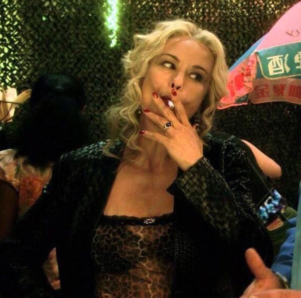 rhaenicentyuri's tweet photo. sometimes watching a bad movie is worth it because jessica lange as nina veronica changed my life https://t.co/TckCIAjuoP