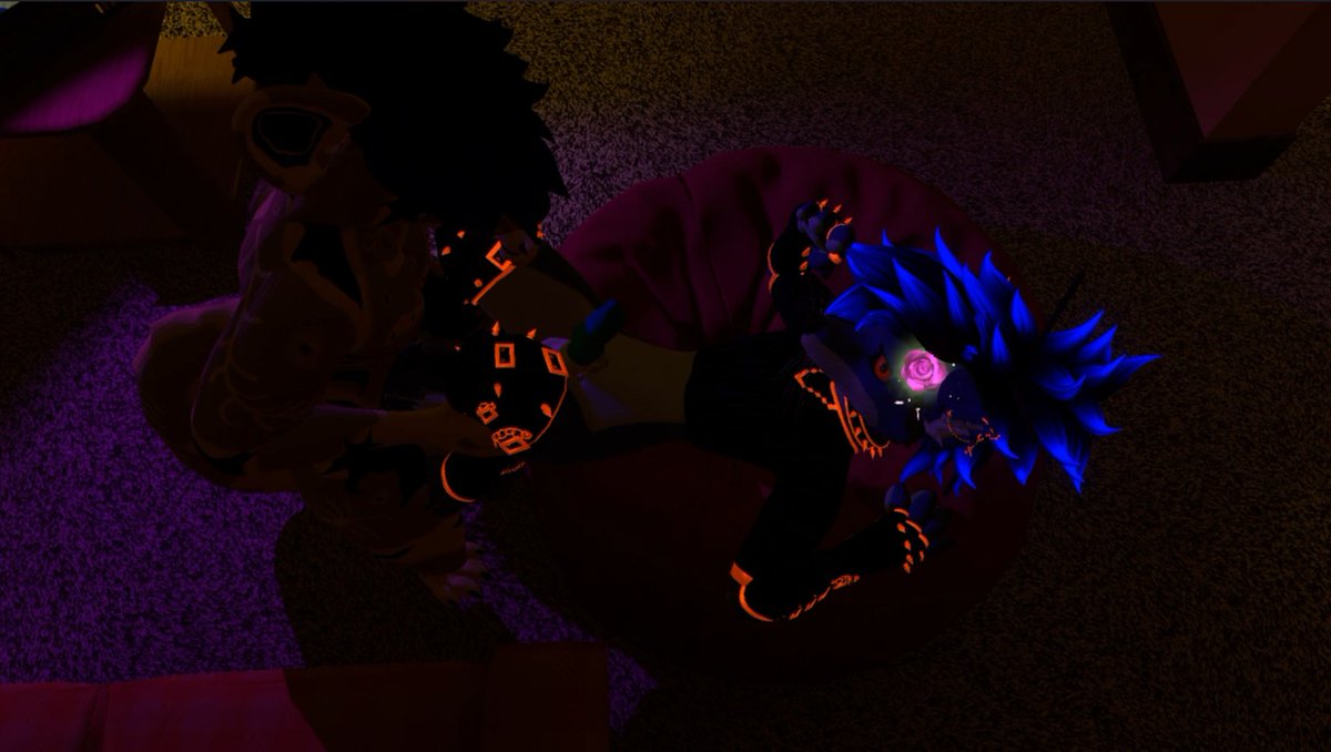 WhtAndCRMDog_AD's tweet photo. Some stills from a video with @JaviDaCuteWolfo https://t.co/2ulkVIvvVK