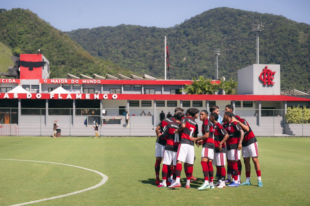 Flamengo's tweet photo. Fim de jogo no Ninho do Urubu pela Taça Guanabara Sub-20. Flamengo 1x3 Fluminense.

📸: Adriano Fontes/CRF

#GarotosDoNinho https://t.co/DCFtOuwhQz