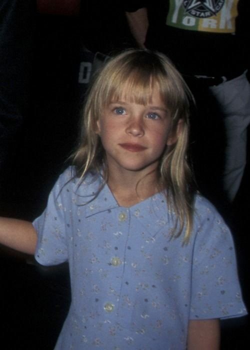indepugh's tweet photo. Dakota Johnson 

as Child                     &amp;   as of Now https://t.co/9XzICxAXwI