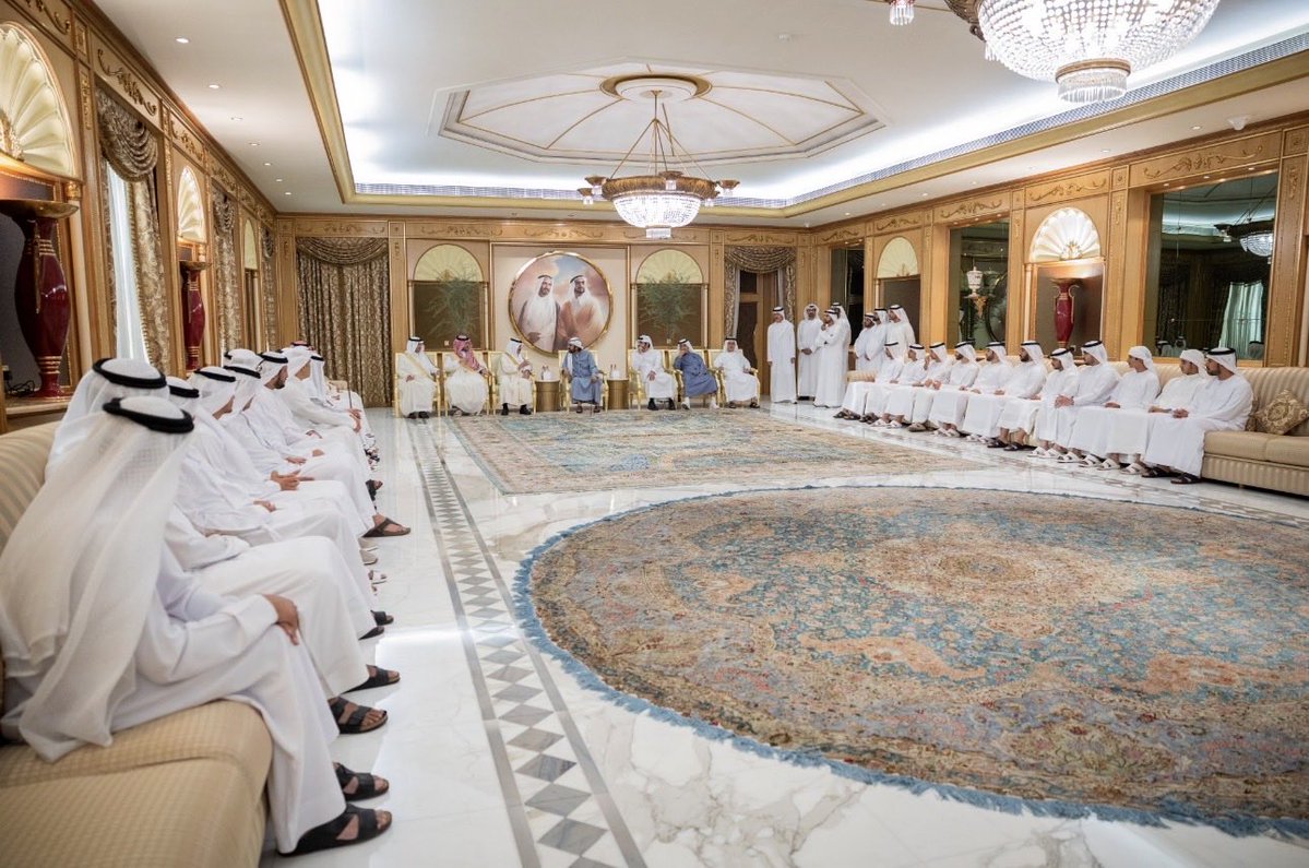 LwihanAl's tweet photo. تشرفت بمرافقة اصحاب السمو الملكي الامير سعود بن نايف بن عبدالعزيز أمير المنطقة الشرقية والأمير تركي بن محمد بن فهد بن عبدالعزيز وزير الدولة عضو مجلس الوزراء والأمير سعود بن طلال بن بدر بن سعود بن عبدالعزيز محافظ الأحساء، في نقل تعازي القيادة الرشيدة حفظها الله  إلى صاحب السمو الشيخ محمد بن راشد ال مكتوم  نائب رئيس الدولة رئيس مجلس الوزراء  حاكم دبي في وفاة شقيقه الشيخ أحمد بن راشد ال مكتوم (رحمه الله) .