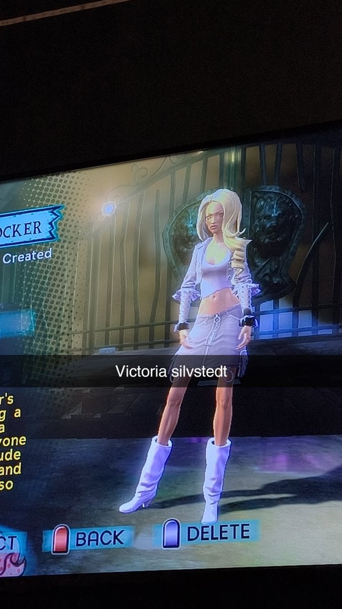 Scar_Hp1's tweet photo. Victoria silvstedt i guitar hero 5 @vicsilvstedt #guitarhero #guitarhero5 #victoriasilvstedt #gh #xbox360 https://t.co/HQefhRdvtY