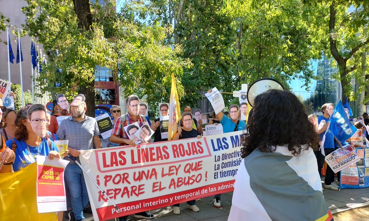 SindicatoSEPMA's tweet photo. 📢 El #24S empleados/as públicos volvieron a alzar la voz en Madrid contra el abuso de temporalidad.
🇪🇺 La reivindicación llegó hasta la Representación de la Comisión Europea.
Desde #SEPMA seguimos dando voz al personal afectado.#FijezaYa #ApoyoLineasRojas #SomosUnBloque https://t.co/jMuP9JyVIJ