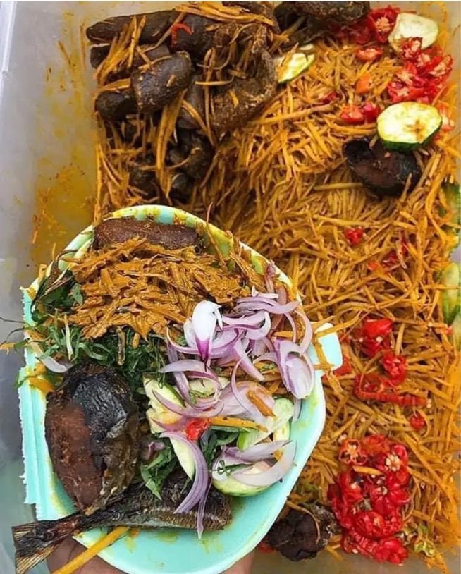 Voiceofigbos's tweet photo. It’s called Abacha not African Salad. Originated from Igbo land. 

#igboamaka https://t.co/XOaAvNu3oD