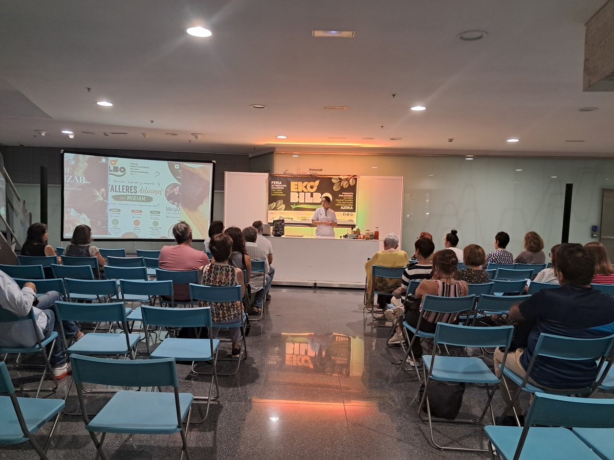 Bioarabaferia's tweet photo. Ahora a las 17:00 en #EKOBLBO, "Cocina consciente. Platos sencillos para todos". Miriam #Chef integrativa. En el Palacio de @Euskalduna_eus en #Bilbao https://t.co/15HLeiF1Nr