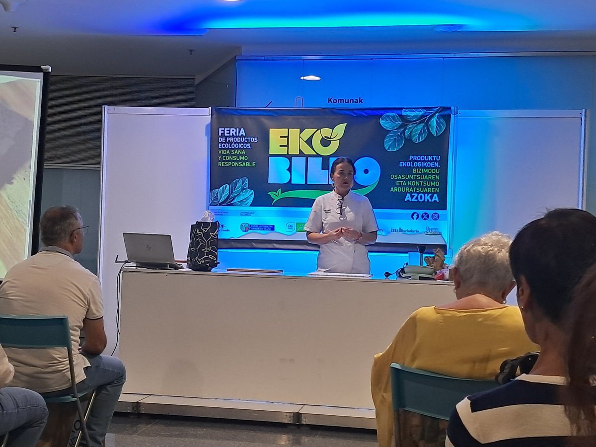 Bioarabaferia's tweet photo. Ahora a las 17:00 en #EKOBLBO, "Cocina consciente. Platos sencillos para todos". Miriam #Chef integrativa. En el Palacio de @Euskalduna_eus en #Bilbao https://t.co/15HLeiF1Nr