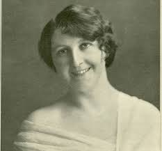 DavBatz's tweet photo. Good Morning! It is Sunday, October 4. #OTD in 1896, Dorothy Lawrence was born. She was an English journalist who posed as a male soldier to report from the front line during World War I. In 1915, she went to France, where she managed to obtain a military uniform and a false ID https://t.co/5pOo6qMqkv