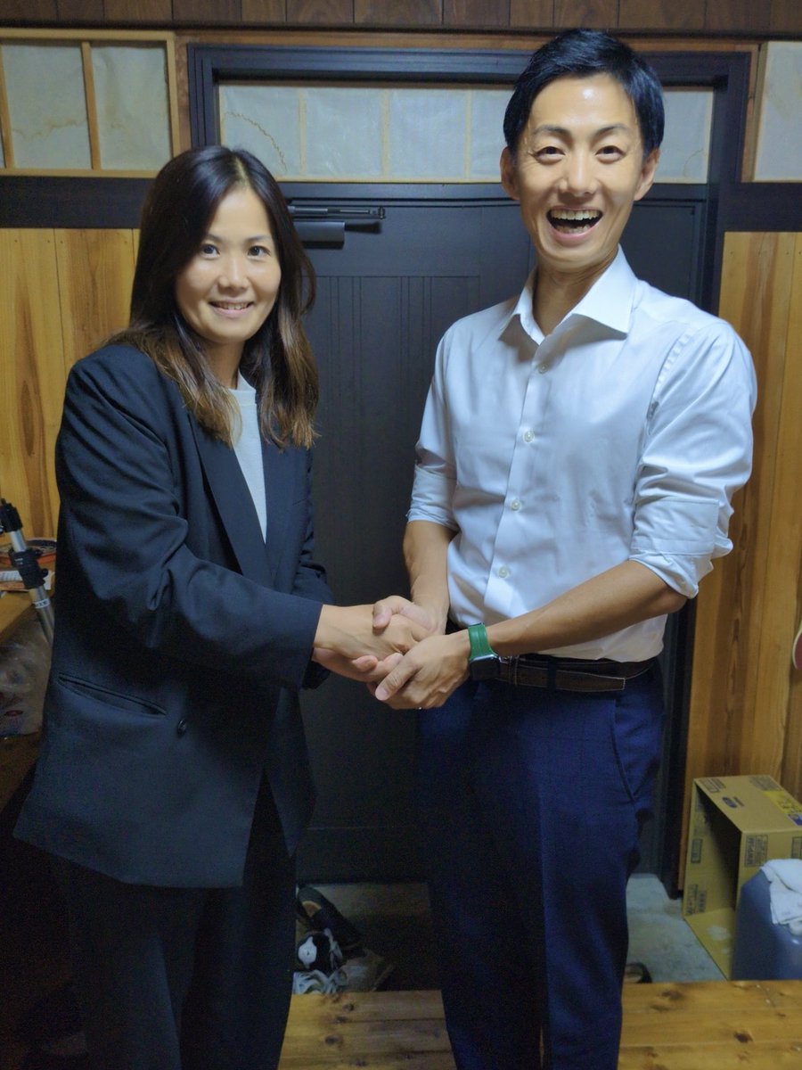 maki202625's tweet photo. #藤井浩人 美濃加茂市長が事務所までおいでくださいました！
藤井市長、お忙しい中本当にありがとうございました✨

#井戸真希 #参政党 https://t.co/sIcQ0dVsvw