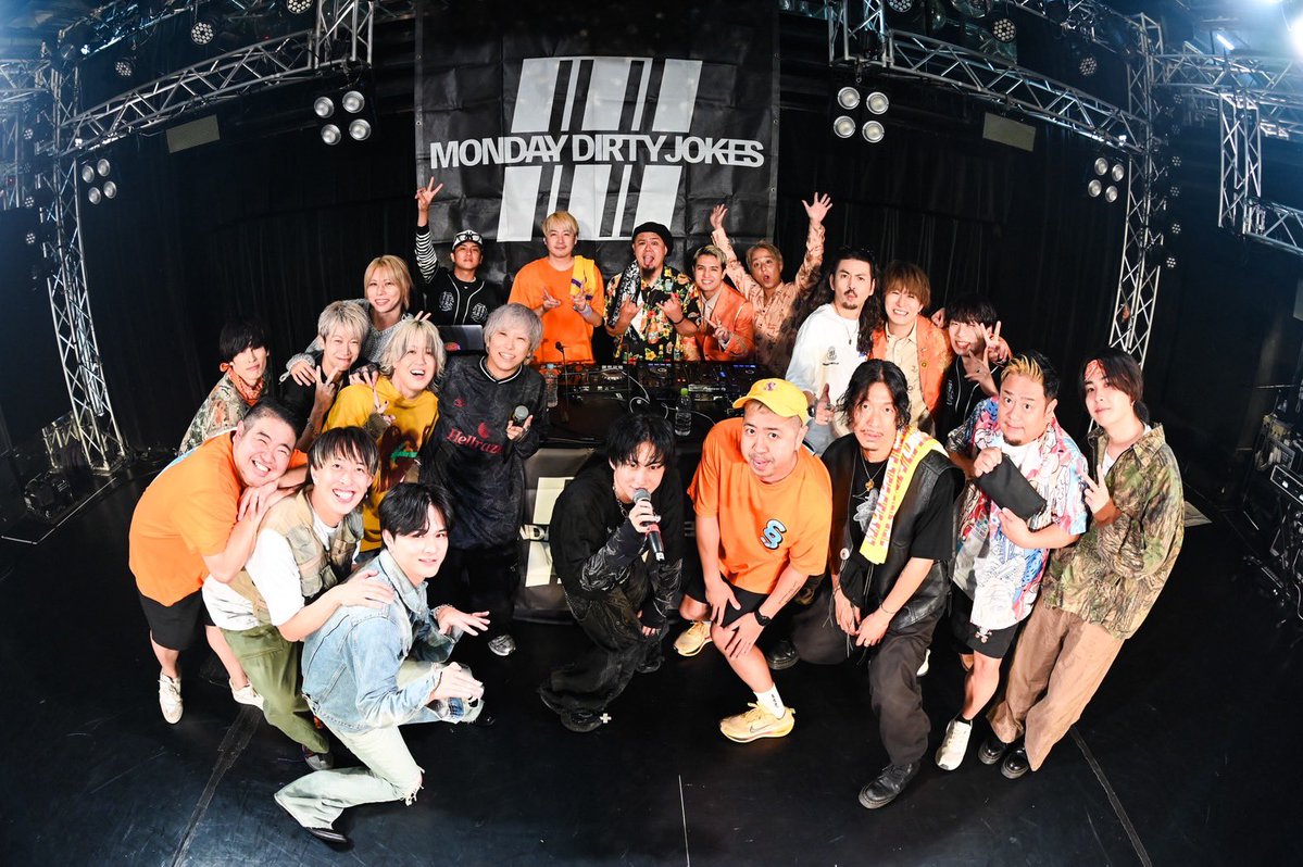 mamekozoudes's tweet photo. #デラサミ ほんっとにありがとうございました
来てくれた皆さん
出てくれた演者のみんな
でっかい感謝しかないです
幸せ過ぎる時間でした
みんなからの愛もらいすぎました
頑張ります!!!
アーティストのみんなも
お客さんみんなも
大好きです。泣
心いっぱいで心臓が痛いです🥹
#MDJ https://t.co/Ndda88fUQM
