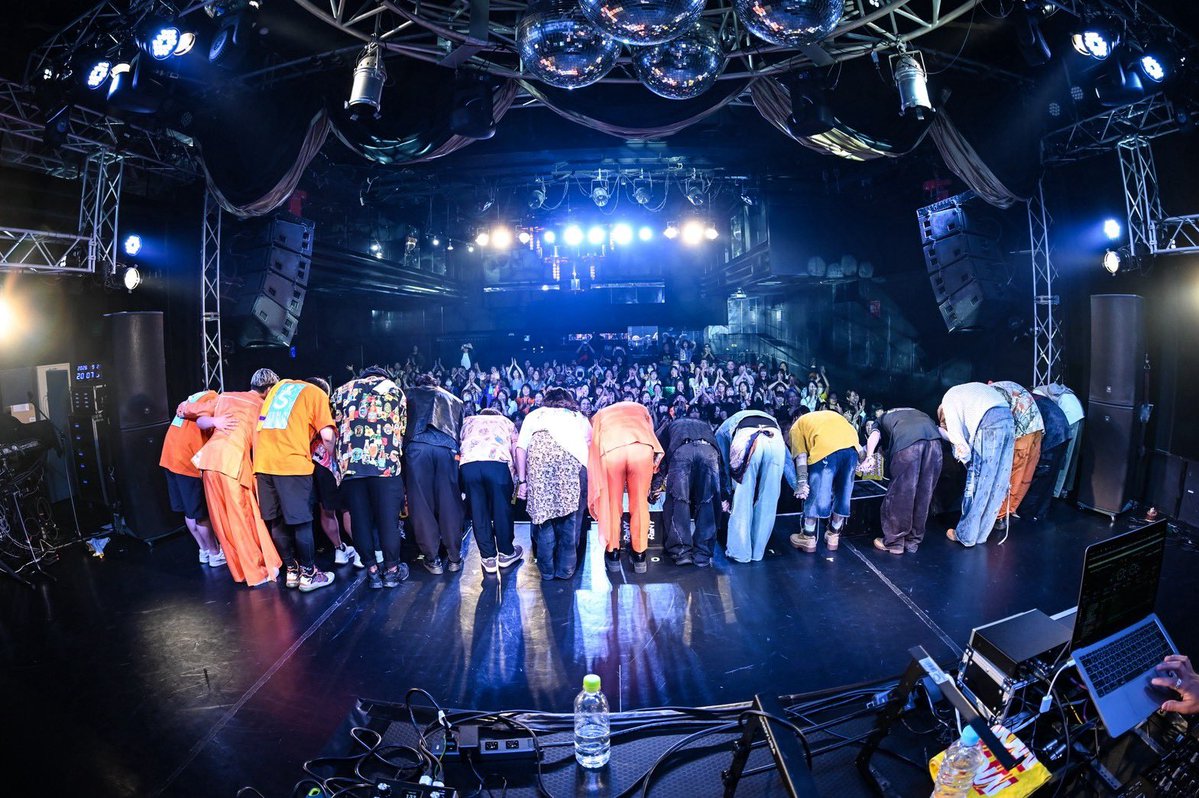 mamekozoudes's tweet photo. #デラサミ ほんっとにありがとうございました
来てくれた皆さん
出てくれた演者のみんな
でっかい感謝しかないです
幸せ過ぎる時間でした
みんなからの愛もらいすぎました
頑張ります!!!
アーティストのみんなも
お客さんみんなも
大好きです。泣
心いっぱいで心臓が痛いです🥹
#MDJ https://t.co/Ndda88fUQM