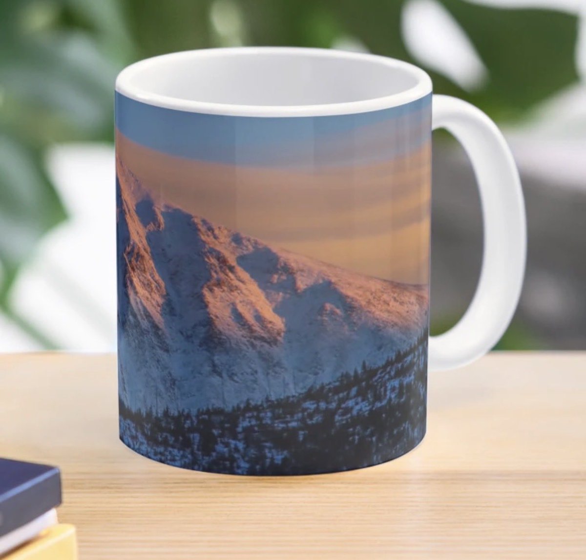 erinmdorffette's tweet photo. The weather his cooling down, the world is slowing down and getting back into the school year routine. It’s a perfect day to grab a new mug on sale and enjoy a cup of coffee….
#savenow #findyourthing #coffeemugs #sale #mugs #LimitedTimeOffer
https://t.co/iNvFMep7Tn https://t.co/95QNBwwrUP