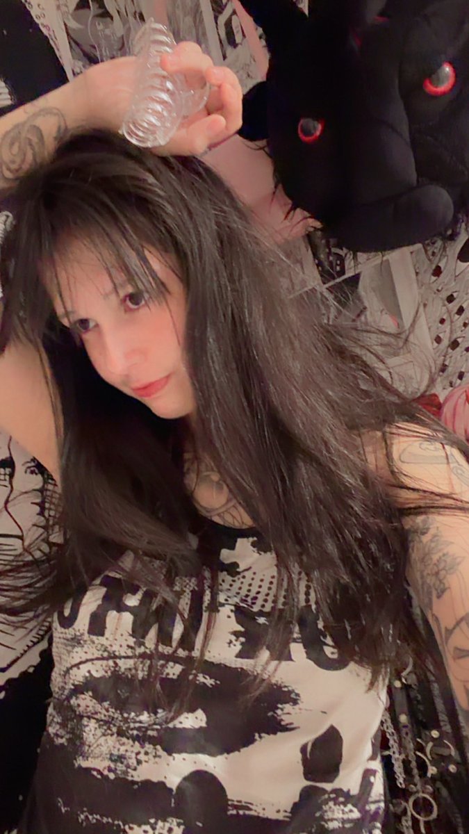 molotovcita's tweet photo. Good morning 
#girl #cute #anime https://t.co/javBBWGeQc