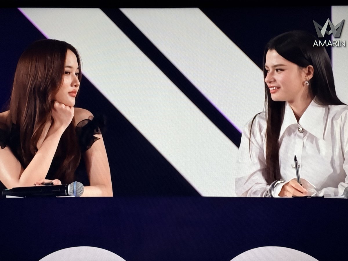 F4JN_FocuXP's tweet photo. 👀 DUOONE FIRST STAGE 
#DUOONEXFreenBecky
#DUOONEEP2 https://t.co/HQeQGZq15R