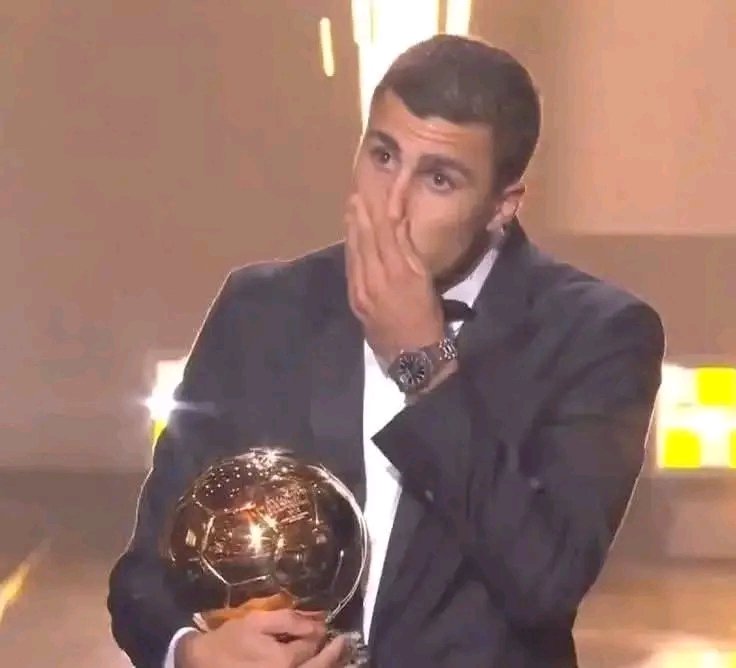 523XERON's tweet photo. Now it's a lot clear why he chose Barca over Madrid. Because he was used to play in such a club. From one corrúpt club to another. His choice makes complete sense now. https://t.co/2vh5gk2vI5