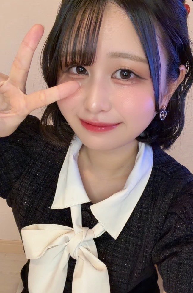 kr_luvii's tweet photo. 第1回 オンライン特典会💗
ありがとうございます✩.*˚
皆のおかげで 予約全て埋まりました😭

楽しかったあの時間を 『おかわり』‼️

【お知らせ】- ̗̀📣
第2回 開催決定- ̗̀ 👏🏻*.👏🏻*.👏🏻*.👏🏻*.

🗓10/23 (土) 21:00〜
ご予約はこちら⬇️💗
https://t.co/QJa0IfUfnu https://t.co/LgnIqfSDEe