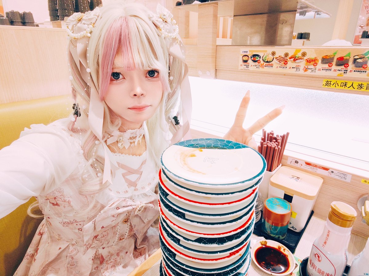 645_Acid's tweet photo. 暴力清图
#自撮り界隈 #量產型女子 #量產型 #jiraikei #lizlisa #男の娘 #男娘 #偽娘 https://t.co/uvKqrm78EZ
