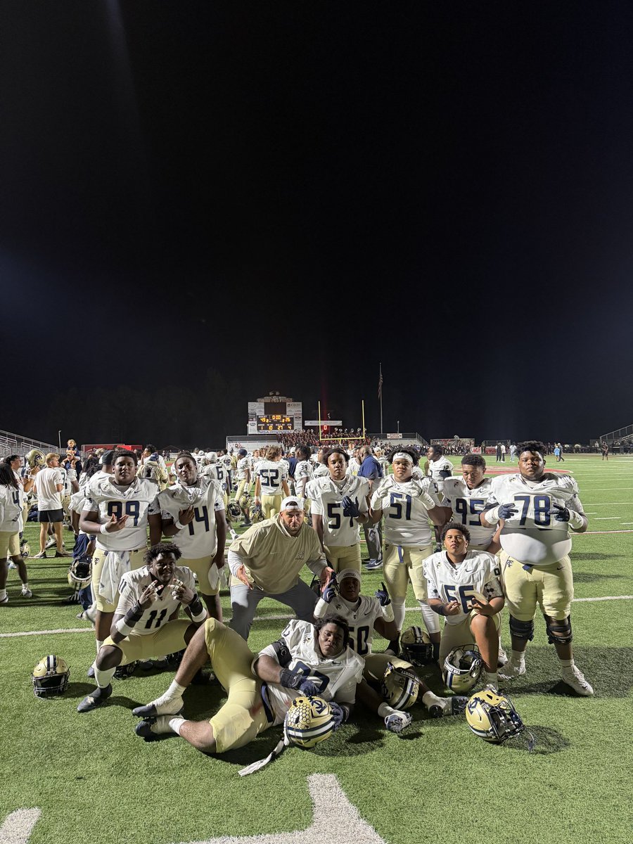 Coach_Pagano's tweet photo. Chapter 5: Trojan War ✅ #TheCounty #JackBoyz #BTA #Massive 😎 https://t.co/UXIxQVkljk