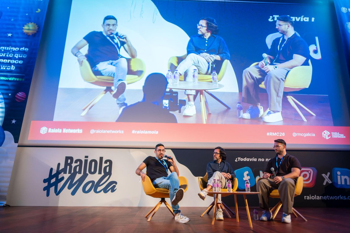 RaiolaNetworks's tweet photo. La mesa de emprendimiento de #RMC26 no puede estar más interesante🤩
¡Cuantas cosas que estamos aprendiendo con Marc Moya y @Alejandro_Novas!
Preparad vuestras mejores preguntas🎤
@rmcgalicia https://t.co/AU6eqGjOvO