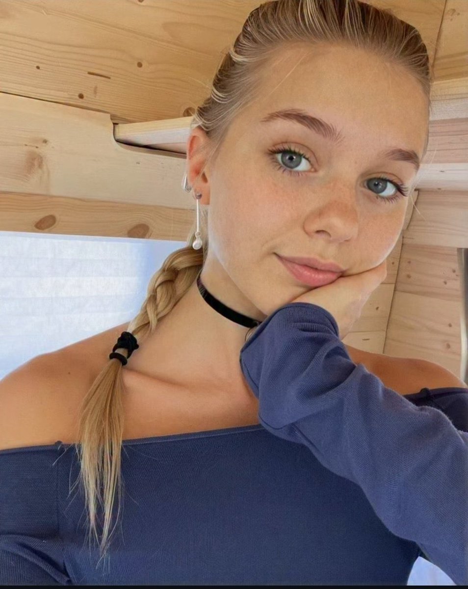 KatherineSkyx's tweet photo. Be honest, would you stay with me?? https://t.co/2nUgCyCMym