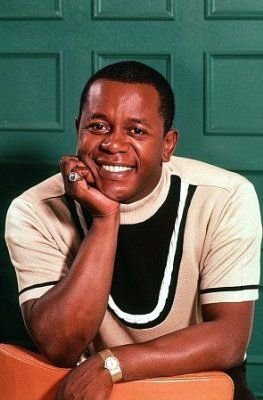 RossKneeDeep's tweet photo. Just for fun. This guy had his own comedy hour from 1970 to 1974. Who is he and who is she? https://t.co/kVjO3kcVaX