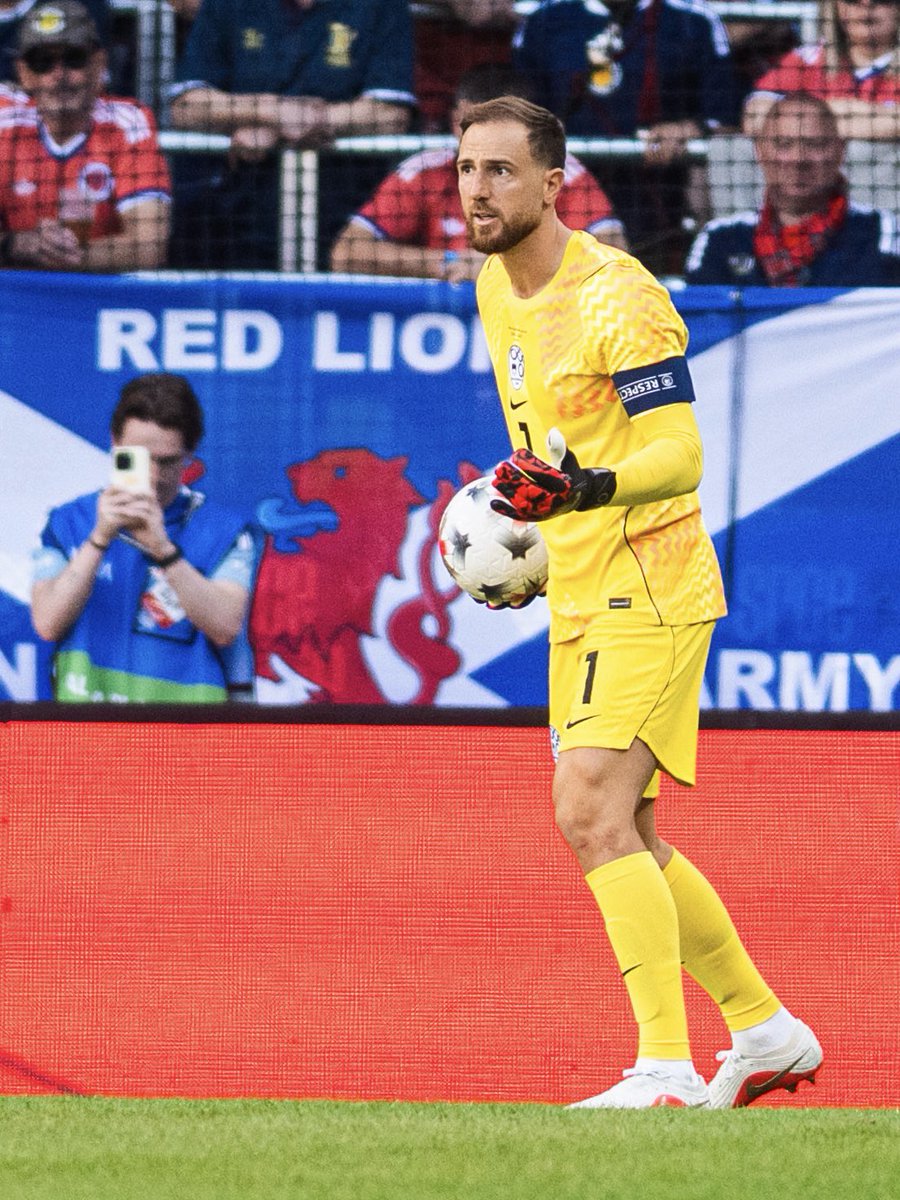 atletienglish's tweet photo. Jan in action with Slovenia today 🐐🇸🇮 https://t.co/dl9ynErl9u