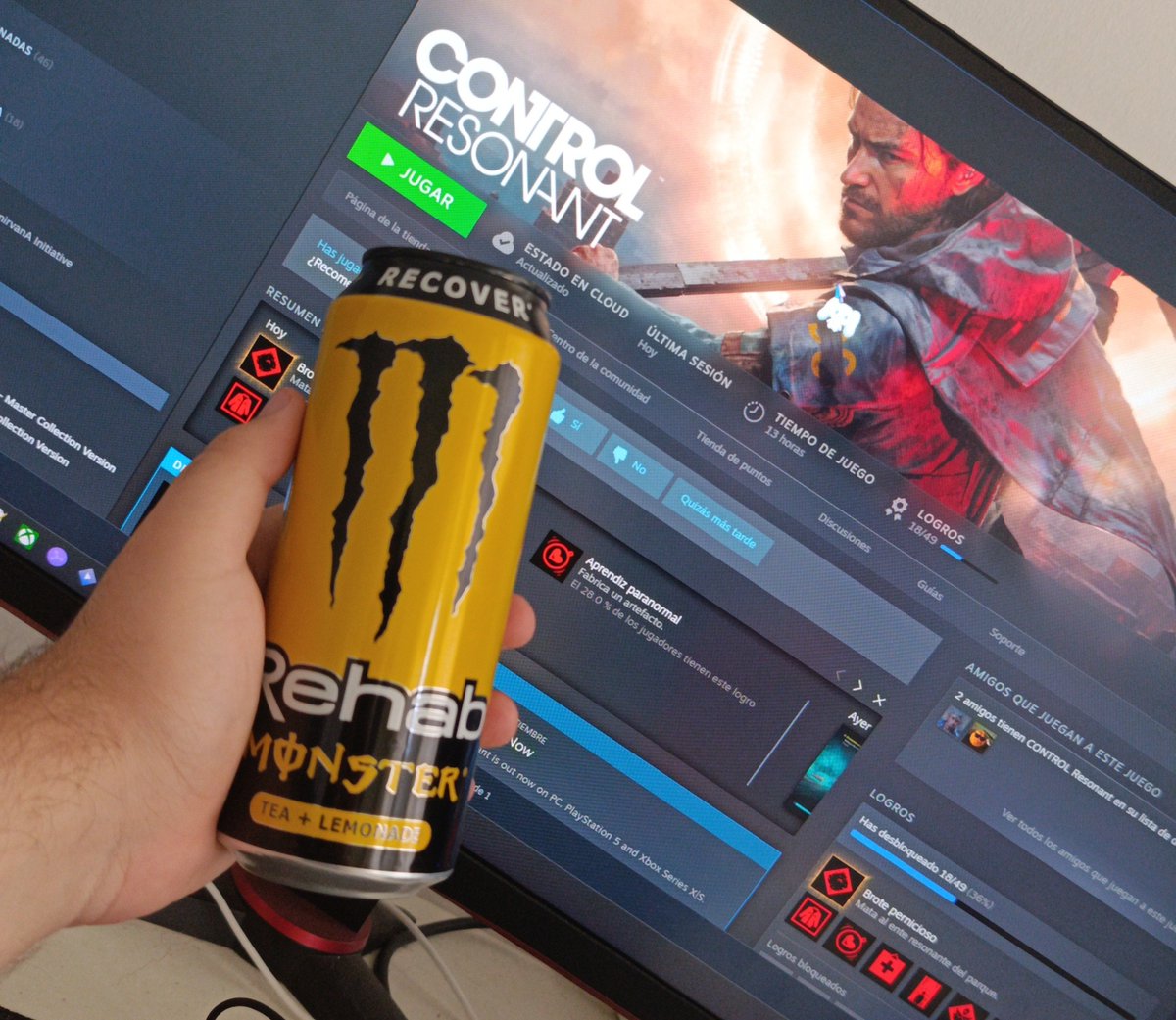NegavTice's tweet photo. Celebrando los 28 comiendo chino y bebiendo el mejor Monster que hay, a punto de seguir jugando al absoluto cine 💪 https://t.co/SeZOfunEr2