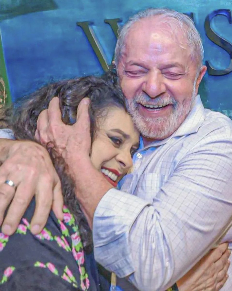 _renanguerra's tweet photo. hoje nossa Gal estaria fazendo 81 anos. ela faz tanta falta ❤️ https://t.co/CXf3uQWhiv