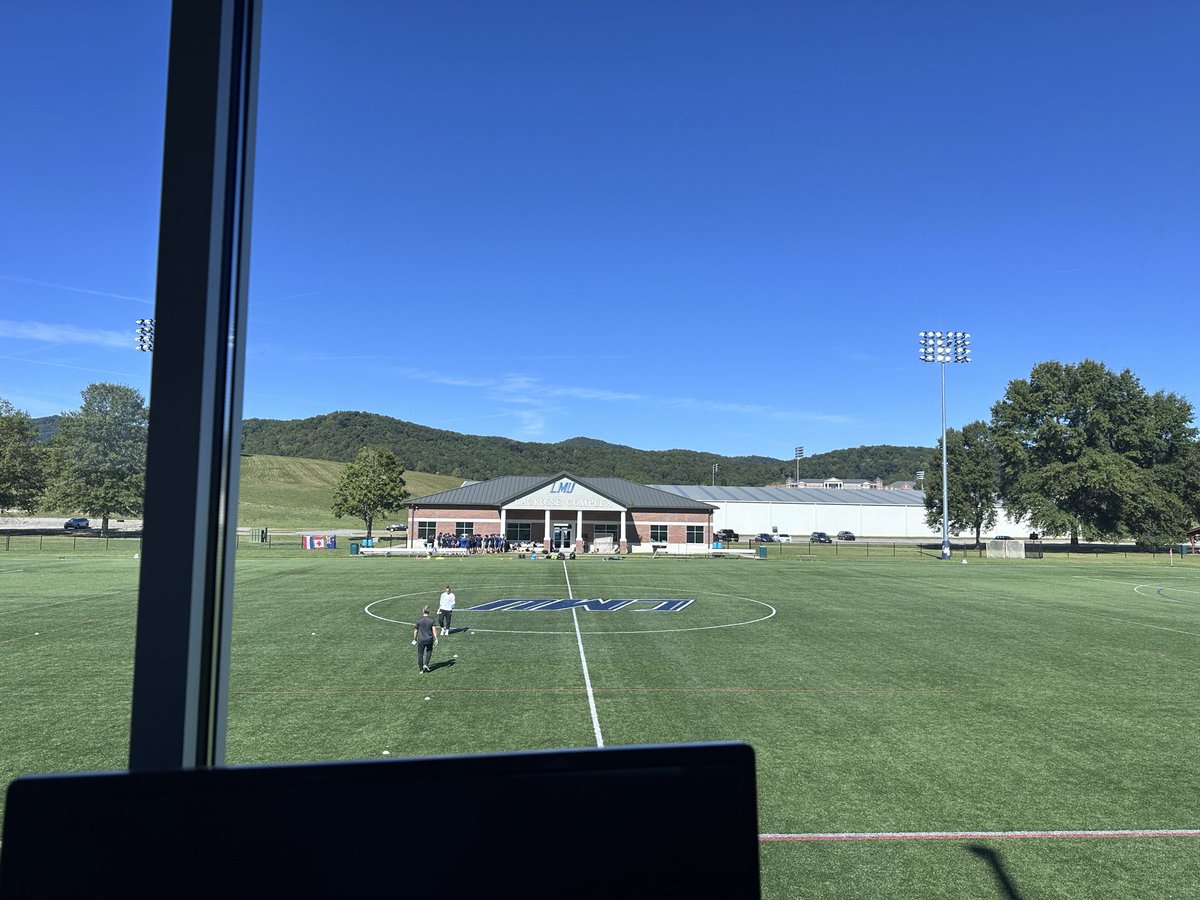 TobiahZboray's tweet photo. It’s a perfect day for some Railsplitter Soccer, as the women’s team is back home for a key conference matchup at 1:00 against Wingate on International Day
🎙️ https://t.co/fQNXsMwya6
📝 https://t.co/ITlohFf6JW https://t.co/ej0yzn829Z
