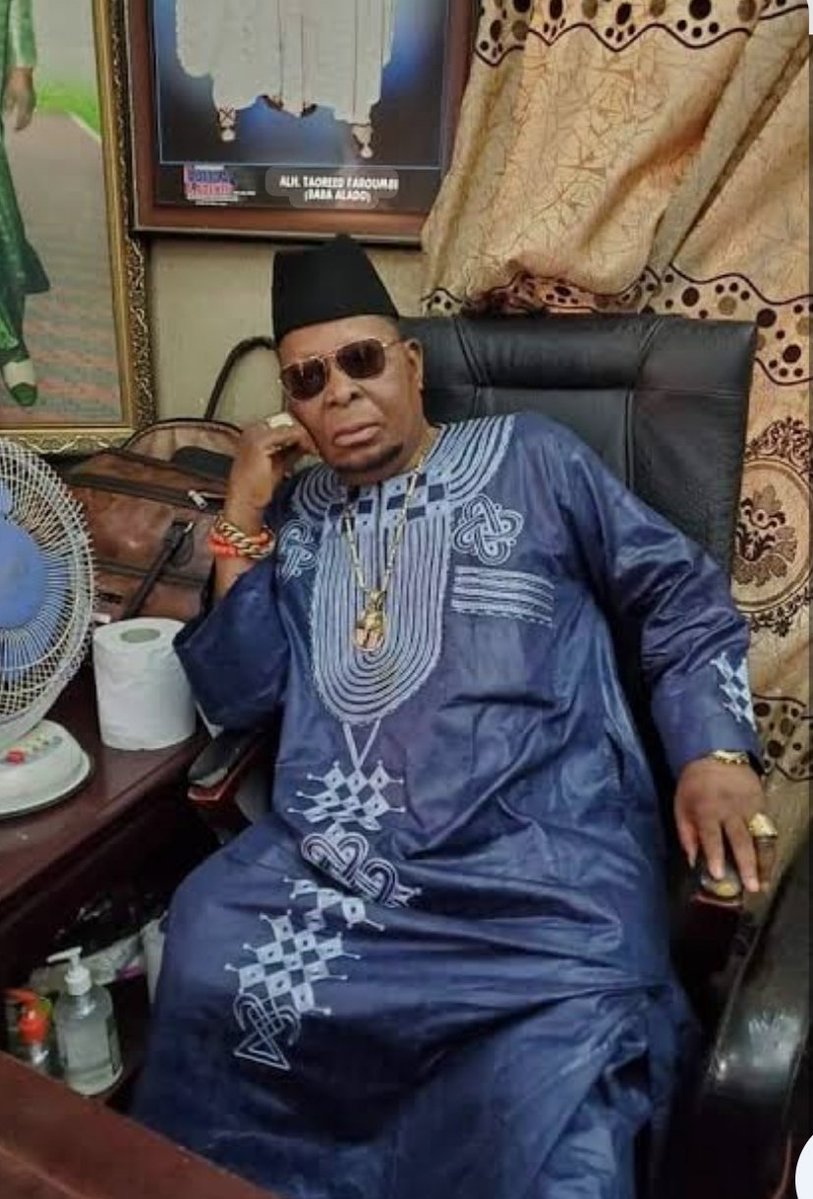 rasheediskilu21's tweet photo. 💥💥 BREAKING ‼️ 

TAOREED FARONBI (ALADO) DIES

The death has occured oftop socialite, popular estate agent and Olori Ebi of Alagbeji Ruling House of Isolo, Kingdom, Alh. Taoreed Ayinde Faronbi (ALADO).

Dada Fitinati as mostly addressed by his admirers passed away Sat.
#Alado https://t.co/uaP7iFrsFe