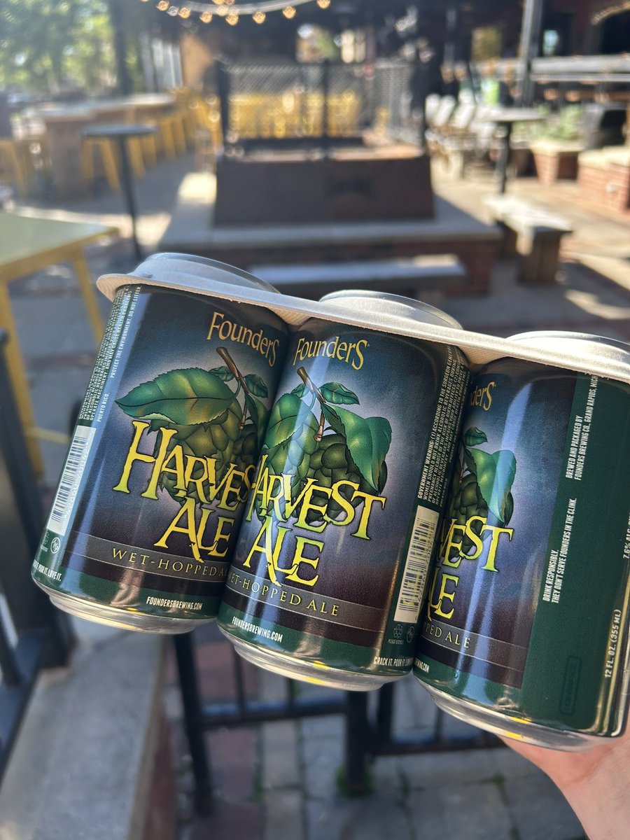 ndchris12's tweet photo. Had to swing into the @foundersbrewing harvest party. Can’t beat some fresh Harvest Ale from the taproom!

Cheers! https://t.co/mJQ7d7MDvs