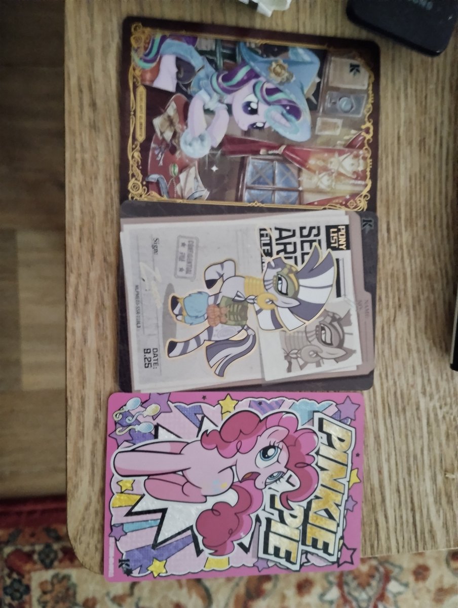 Keyra_274's tweet photo. New cards!! https://t.co/iLSrNABp0E