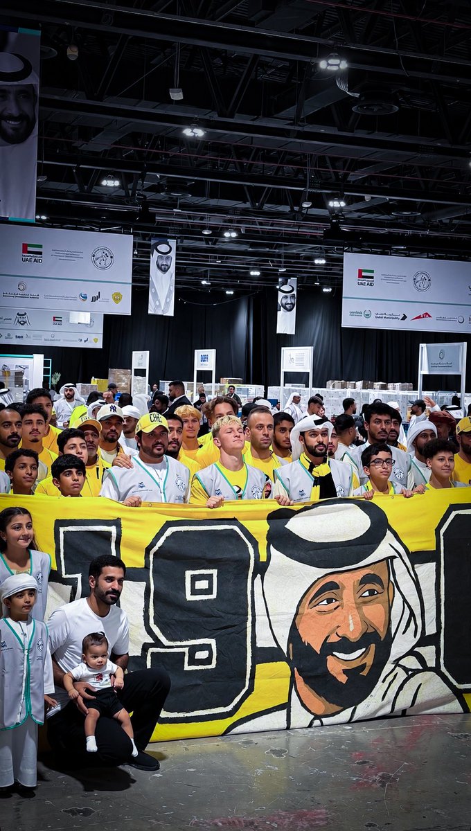 Ahmed_AlTenaiji's tweet photo. الوفاء عنوان .. وأنتم عنوانه 💛

رحم الله الشيخ أحمد بن راشد آل مكتوم 🤲🏻
#وفائنا_الدعاء_حتى_يوم_اللقاء https://t.co/FECrHG9gA0