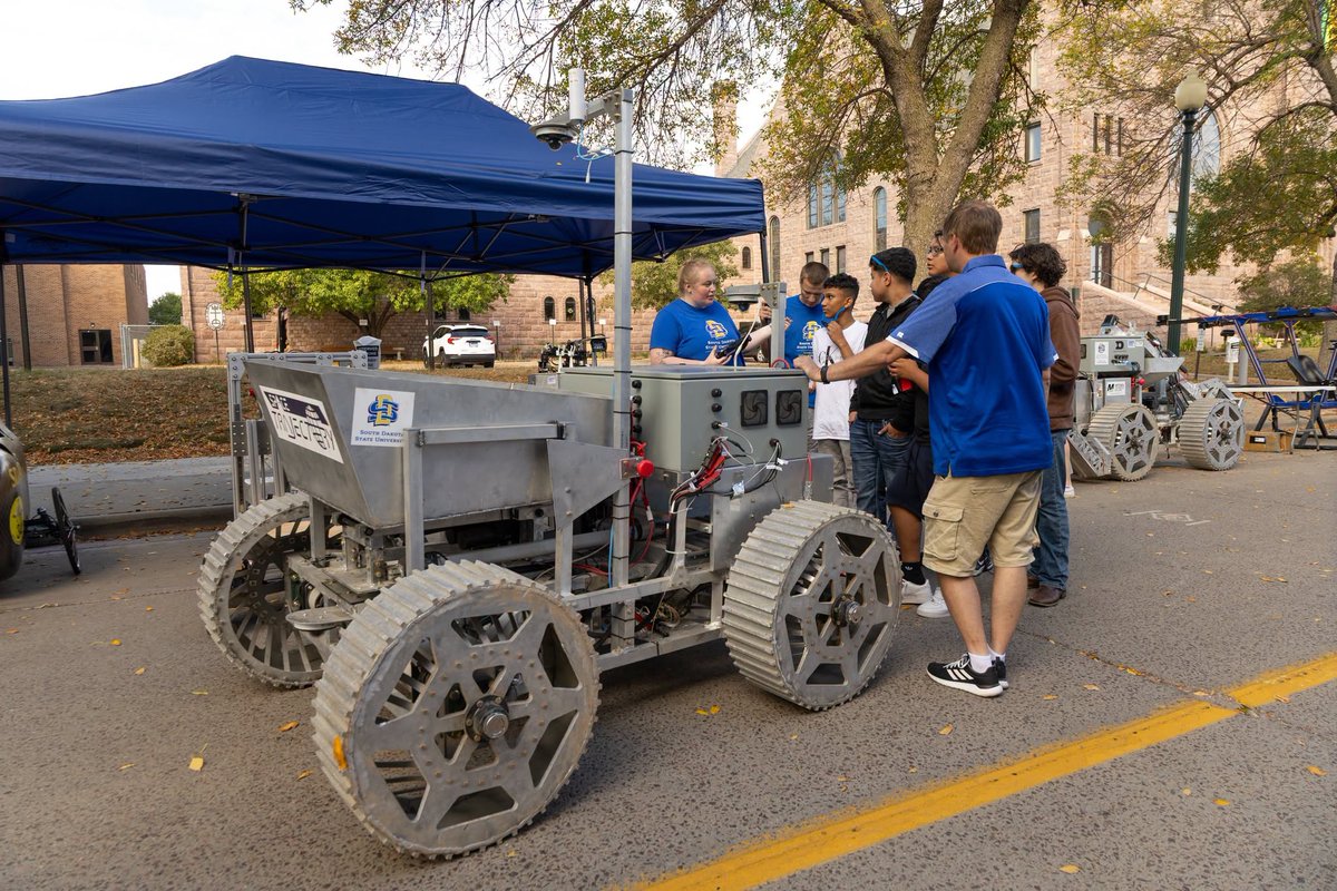 SDState's tweet photo. #SDState is taking over Downtown Sioux Falls! 🐰
Join us Oct. 2 at the Washington Pavilion for hands-on demos, student projects, academic programs and more.

5–7:30 p.m. | SDState activities
5–8 p.m. | Free Pavilion admission
6 p.m. | Planetarium presentation

@SDStateCOE https://t.co/hT1czp07Qj
