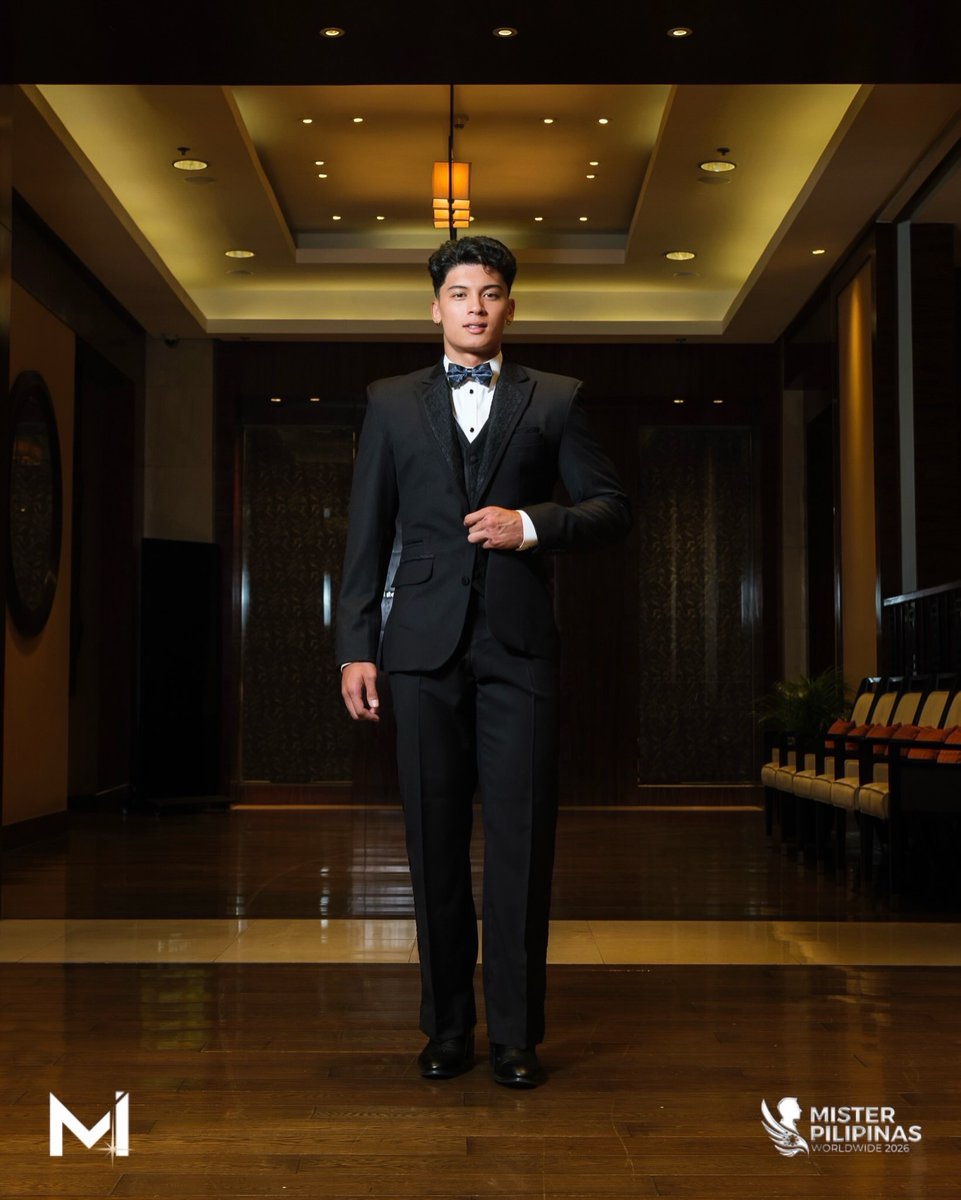 Dainsleif_10's tweet photo. Mister International Philippines 2026, John Wayne Alba steps into Formal Wear in a suit that gives the moment a whole new level of polish.π€β¨
Designer: Nat Manilag.
#MisterInternational2026 #JohnWayneAlba https://t.co/9FaP97xhxi