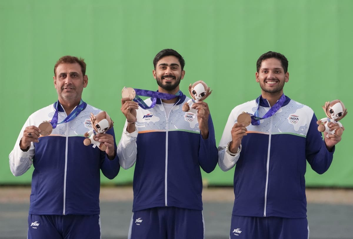 iShivamG_'s tweet photo. Congratulations to Anantjeet Singh Naruka, Bhavtegh Singh Gill and Mairaj Ahmad Khan on winning the Bronze Medal in the Men’s Skeet Team event.

#AsianGames2026 #Skeet https://t.co/ZhDpxbejup